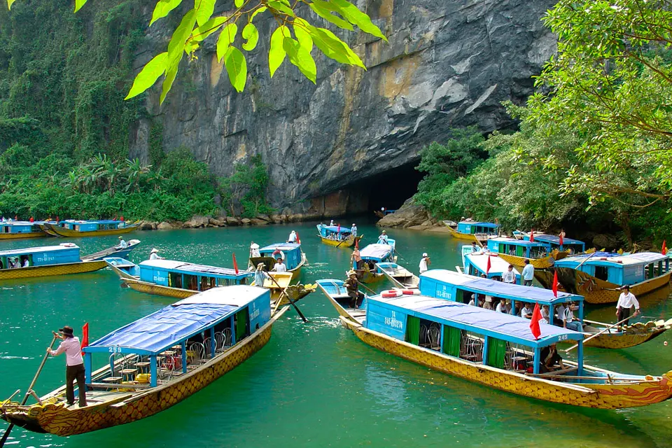 Tour Phong Nha hằng ngày