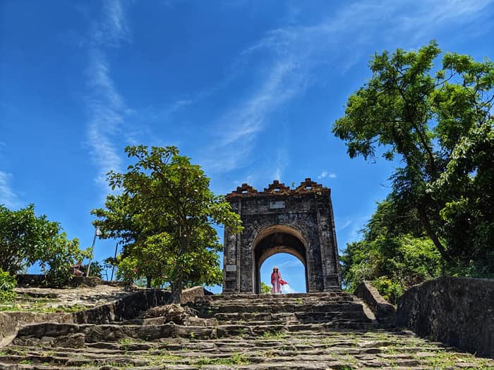 Vũng Chùa Đảo Yến - Vùng đất thiêng liêng và vẻ đẹp hoang sơ Quảng Bình 5 Hoành Sơn Quan - Đèo Ngang