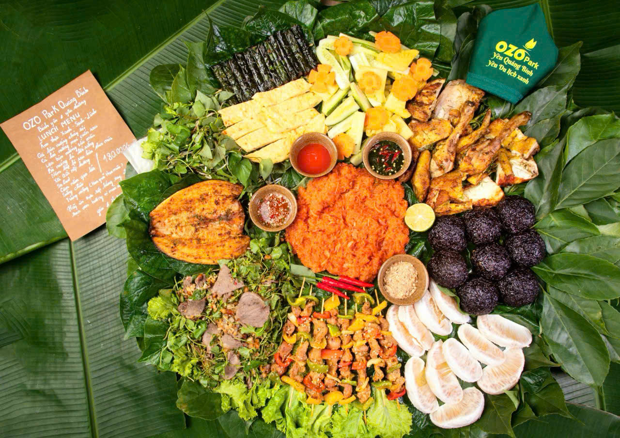 Mẹt ăn uống tại Công viên Ozo