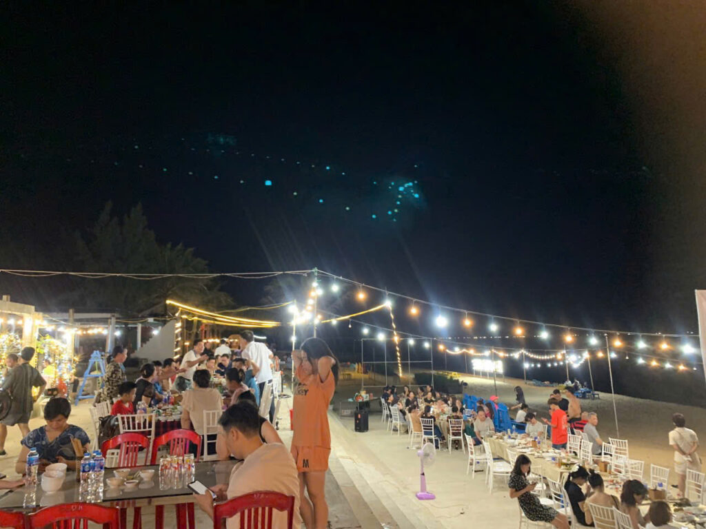 Mách bạn 15 nhà hàng ngon ở Đồng Hới nhất định phải thử (Cập nhật 2026) 2 Nhà hàng Đức Hạnh - nhà hàng ngon ở Đồng Hới