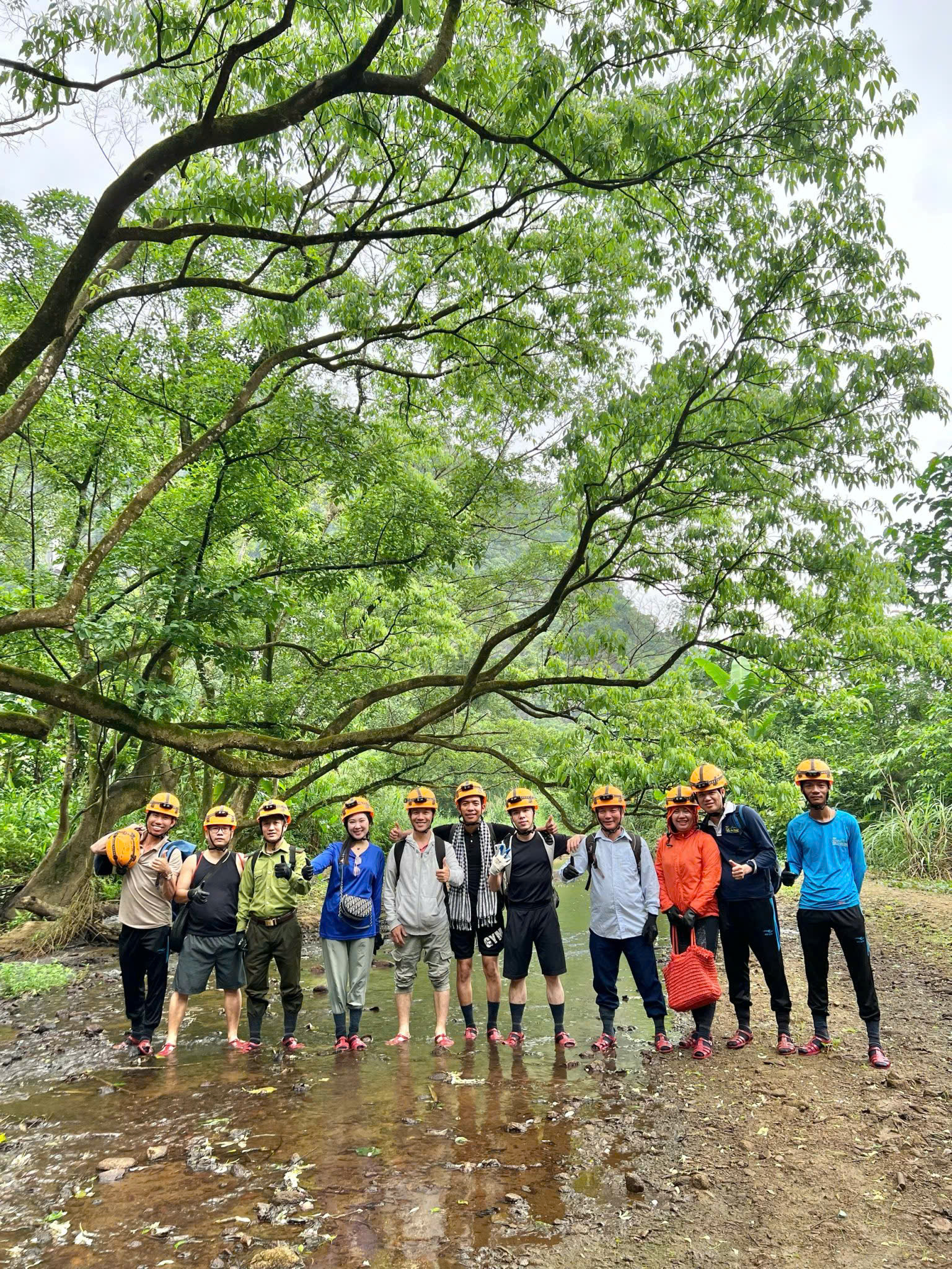 Tour Trekking Hang Ô Rô Phong Nha