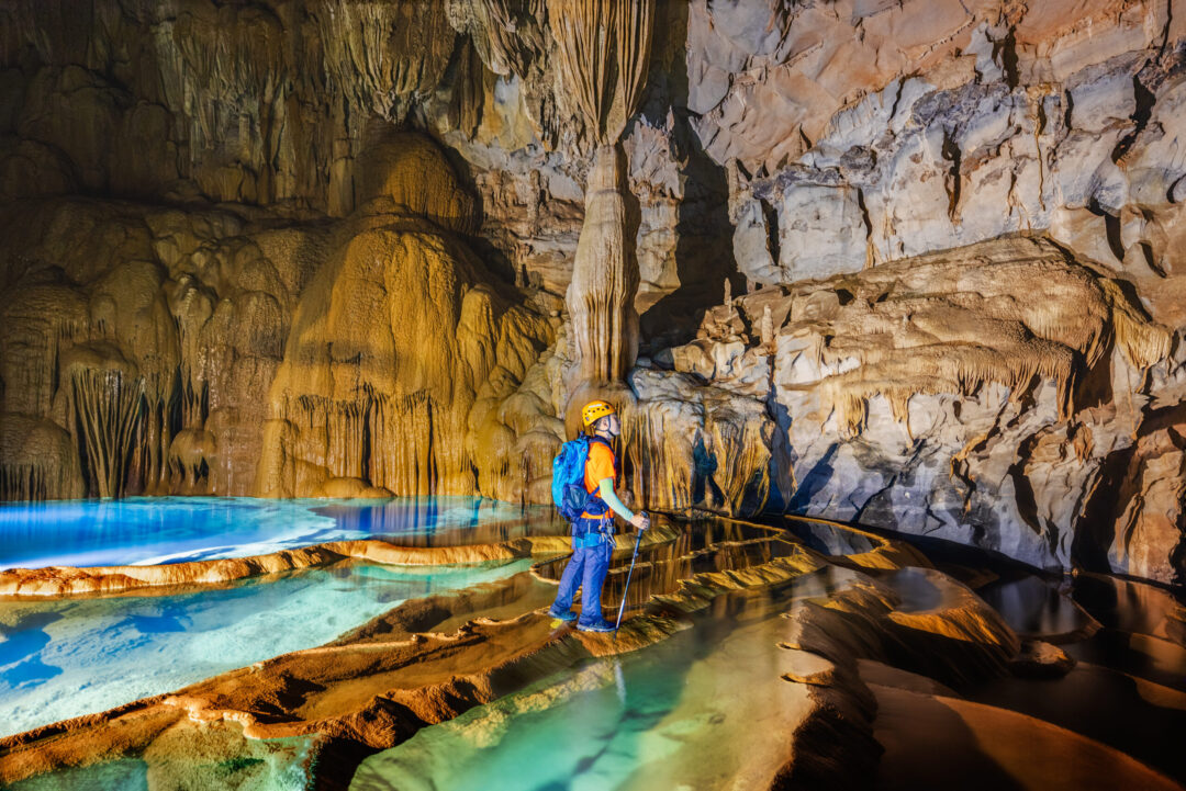 Trekking Hung Thòong 3 ngày 2 đêm 35 Tour trekking Hung Thoong